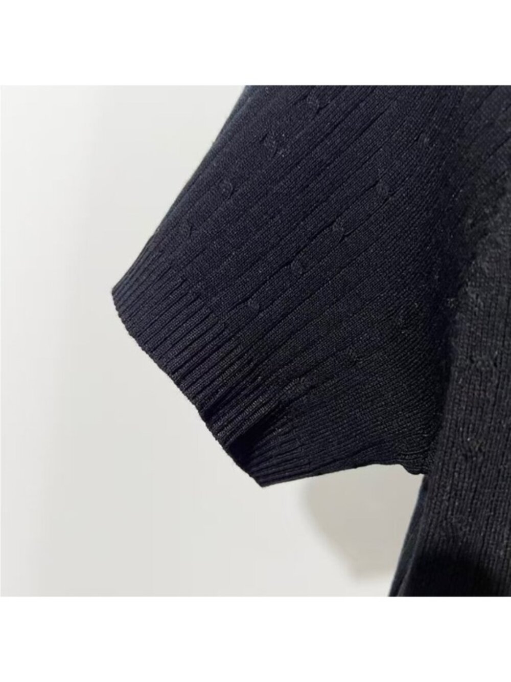 THOM BROWNE Four-Stripe Summer Knit Sweater for Men, Crew Neck, Short Sleeve - Picture 4 of 7